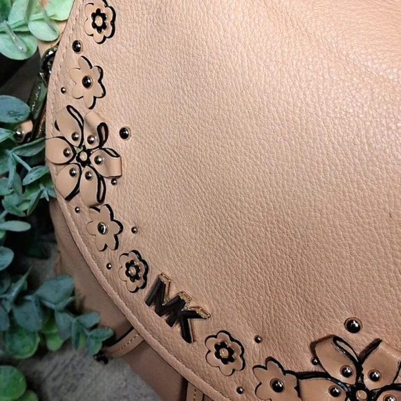 Michael Kors Evie Flower Garden Small Backpack Floral Embellisments - Picture 2 of 16